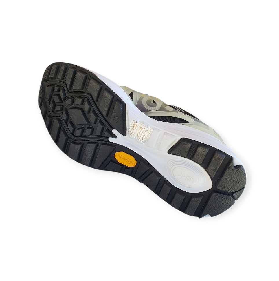 BA2141 EX018 S1944 White-bleck